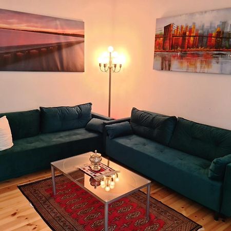 Nana-Eg-80M2 Sanierter Altbau-Parkplatz-Kleiner Garten-Wlan-Netflix-2Zimmer-Kueche-Dusche-Wanne-Waschmaschine Ομπερχάουζεν Εξωτερικό φωτογραφία