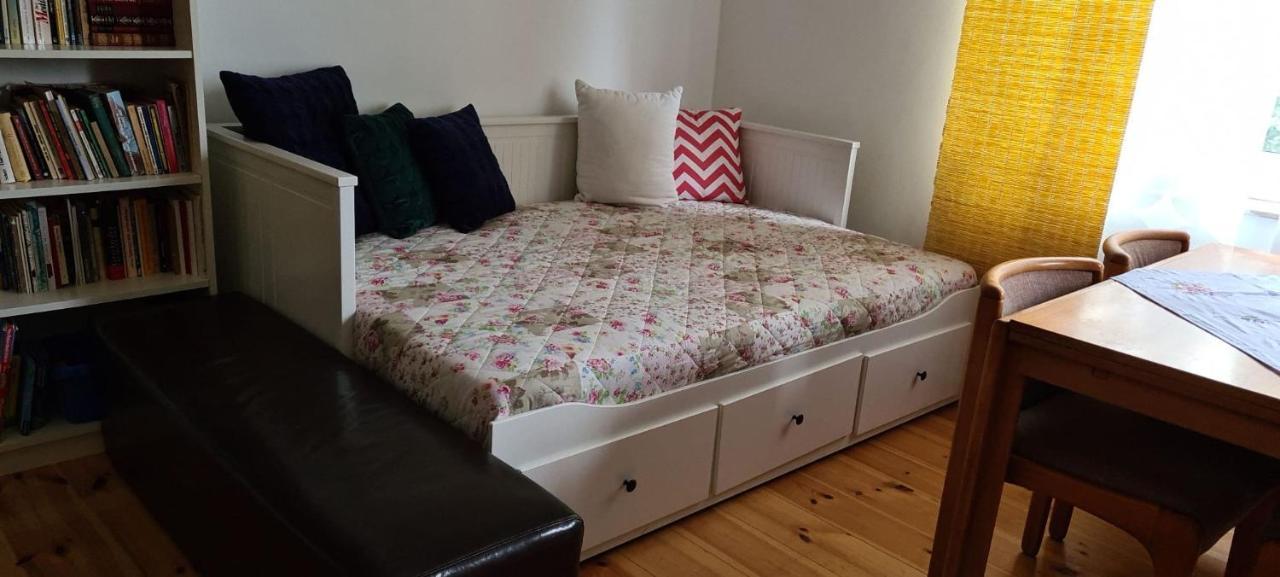 Nana-Eg-80M2 Sanierter Altbau-Parkplatz-Kleiner Garten-Wlan-Netflix-2Zimmer-Kueche-Dusche-Wanne-Waschmaschine Ομπερχάουζεν Εξωτερικό φωτογραφία